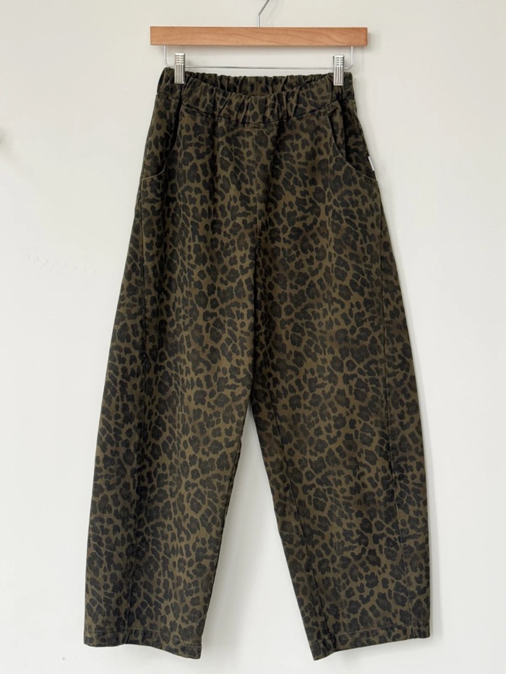 Le Bonne Shop Arc Pants in Fern Leopard
